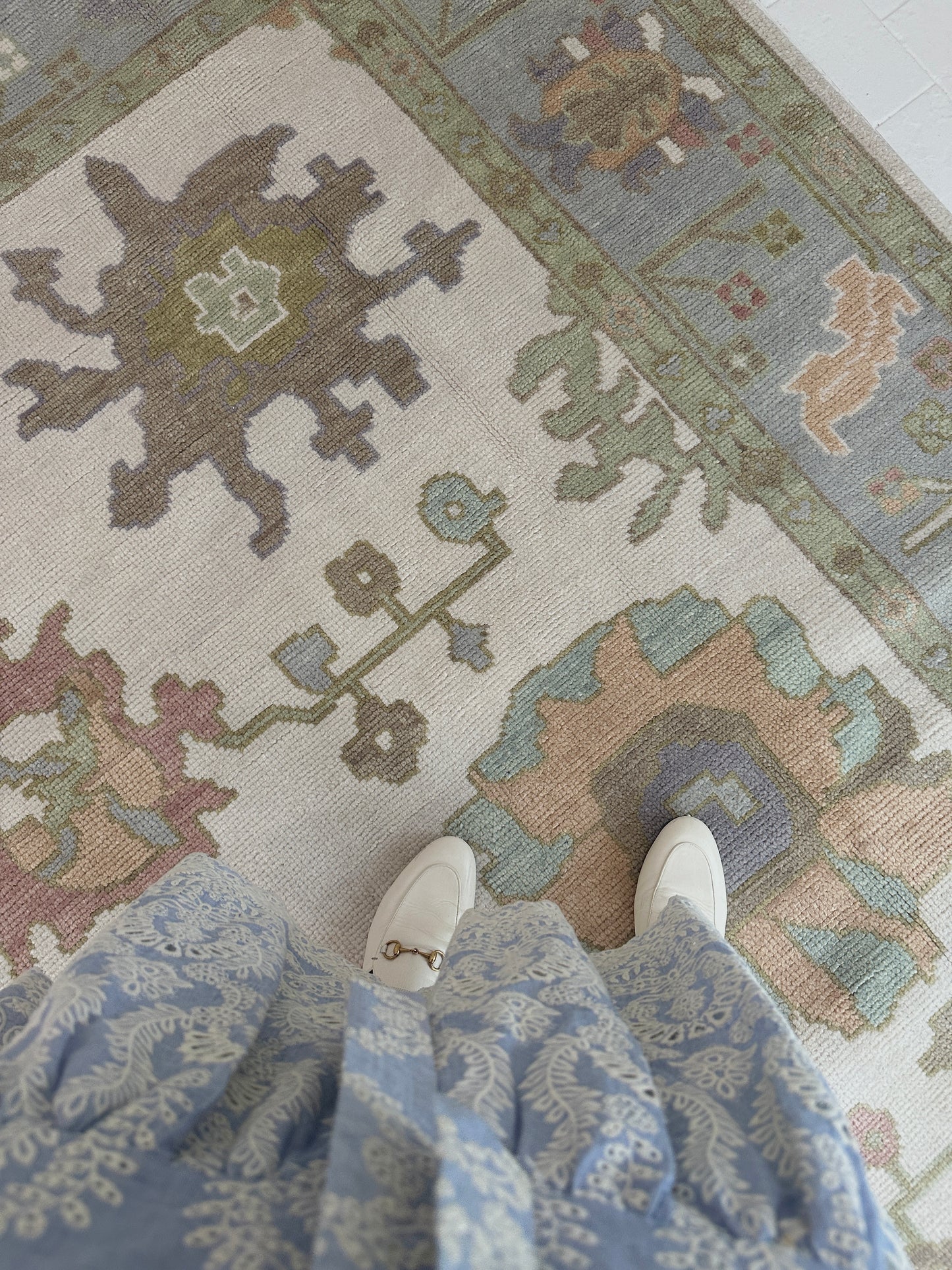 Nellie Modern Oushak Rug