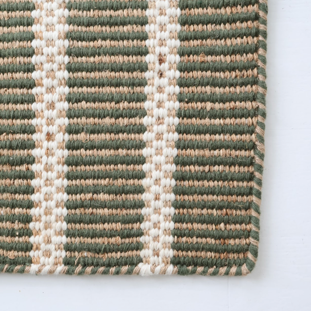 Holiday Green Jute & Wool Mini Rug