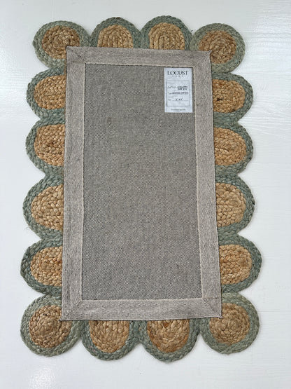 Sea Blue Scalloped Jute Mini Rug