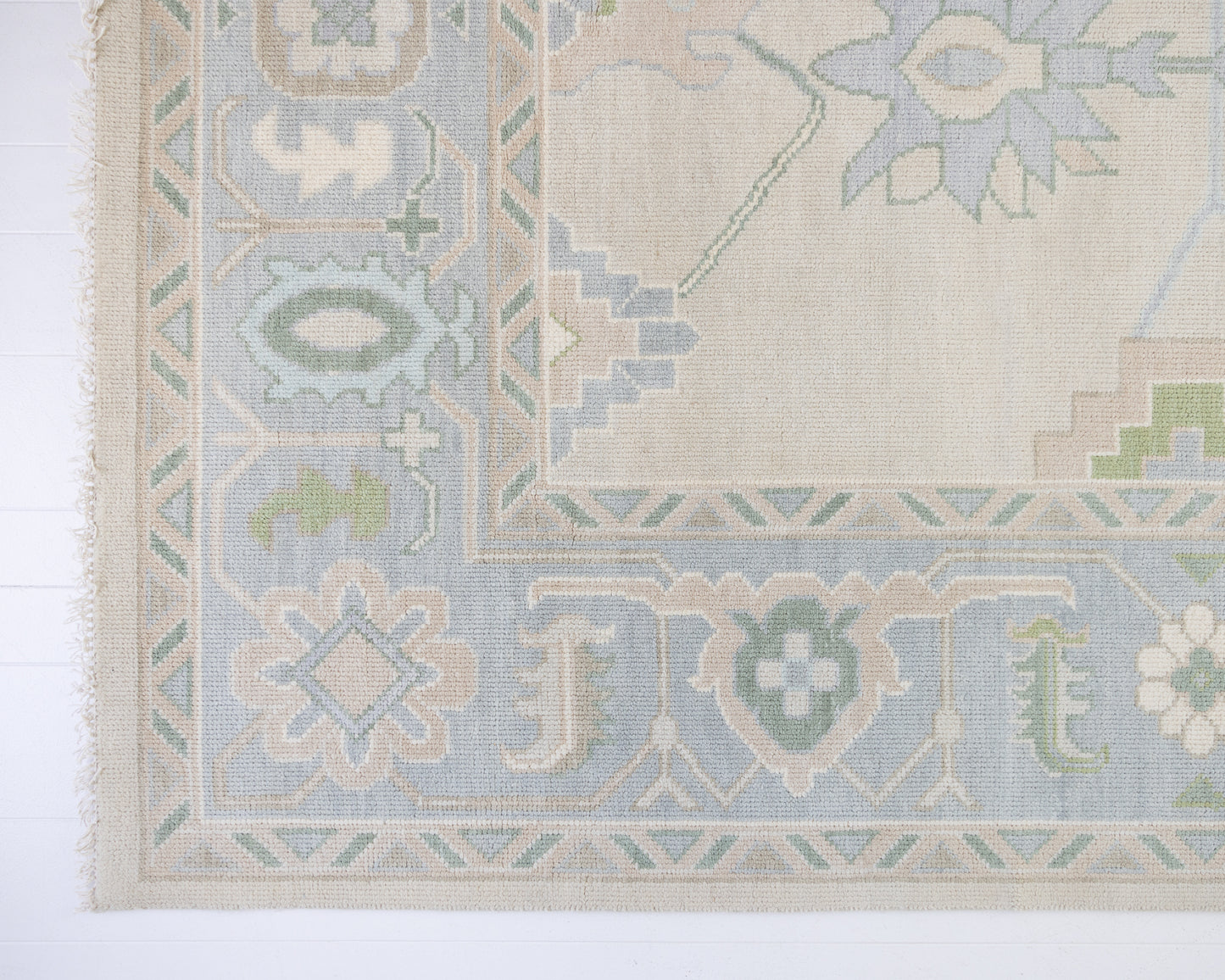 Fiona Modern Oushak Rug