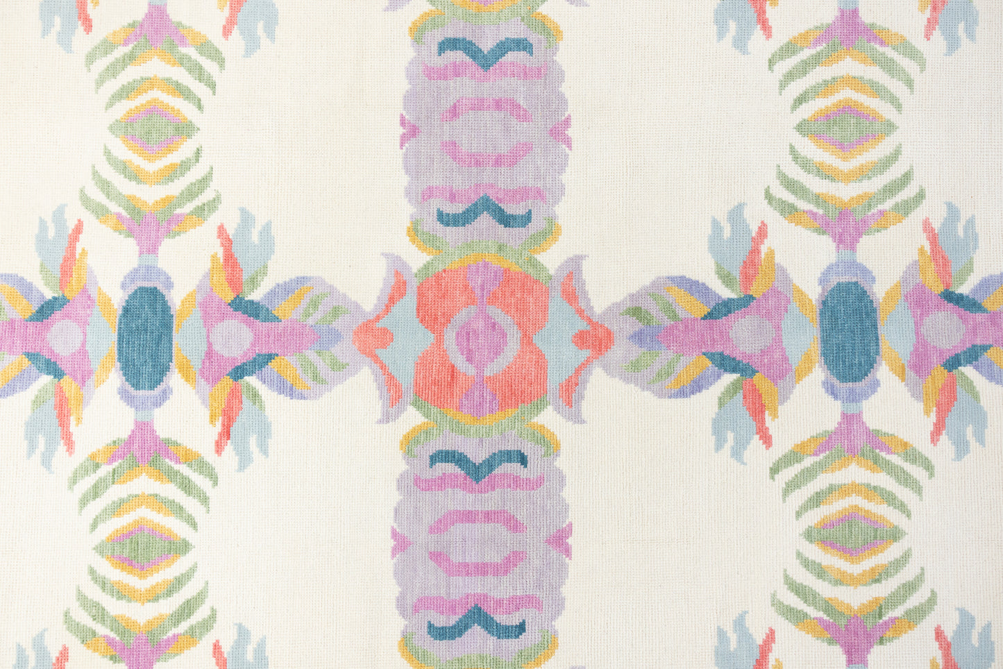 Evie in White Modern Oushak Rug